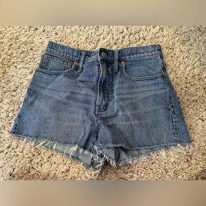 Madewell “The Perfext Jean Short”